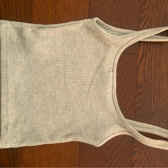 Forever 21 tank . Size S - Picture 2 of 4